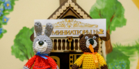 Авторская экскурсия на выставке «Рукотворные шедевры» в Пущине собрала ценителей вязанных игрушек - Regions.Ru